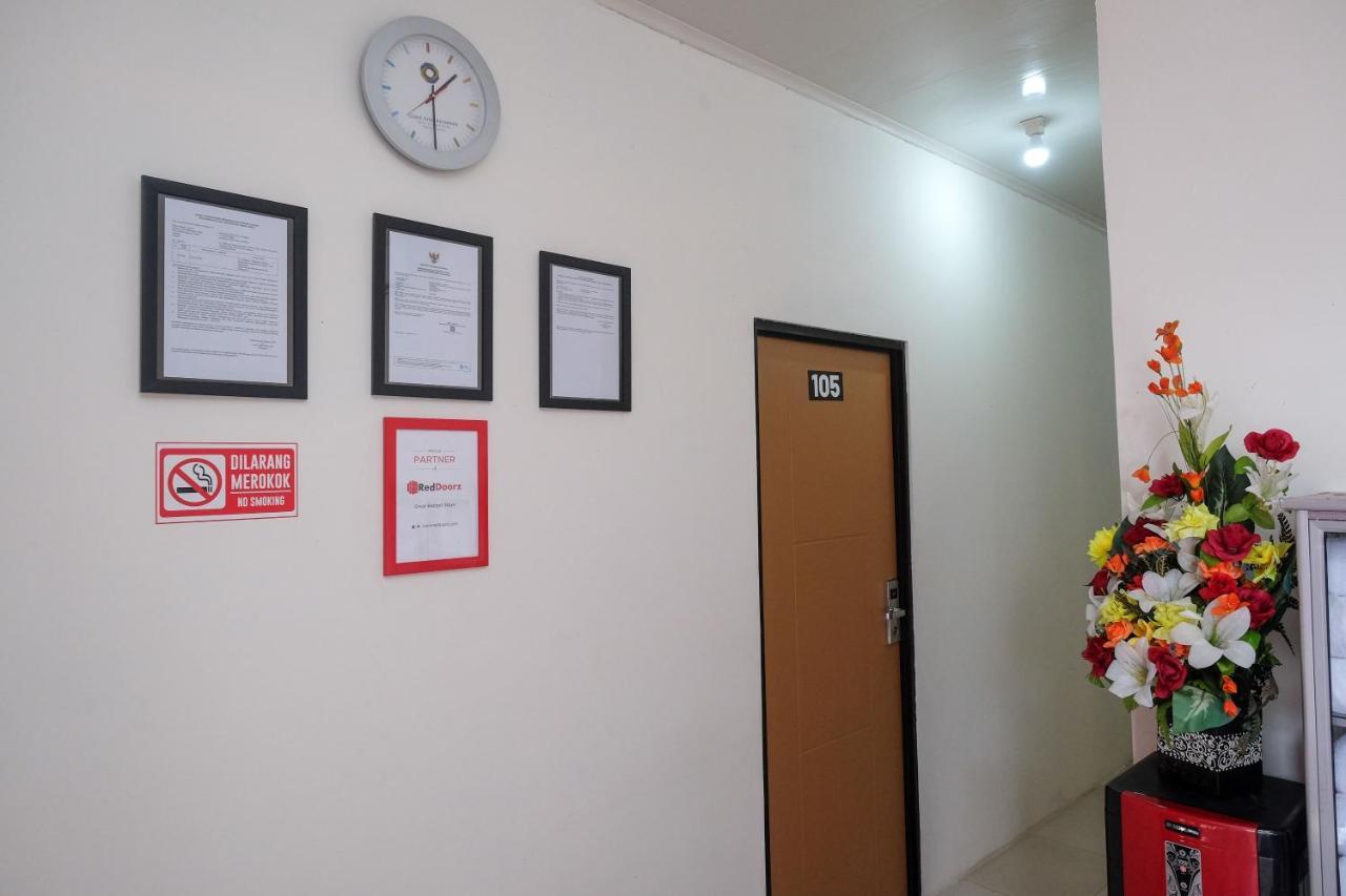 Hotel Reddoorz Near Alun Alun 2 2*